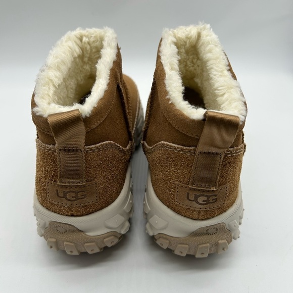 UGG Chestnut Suede Platform Booties Women 11 / Men 10 New without Box - Picture 6 of 9